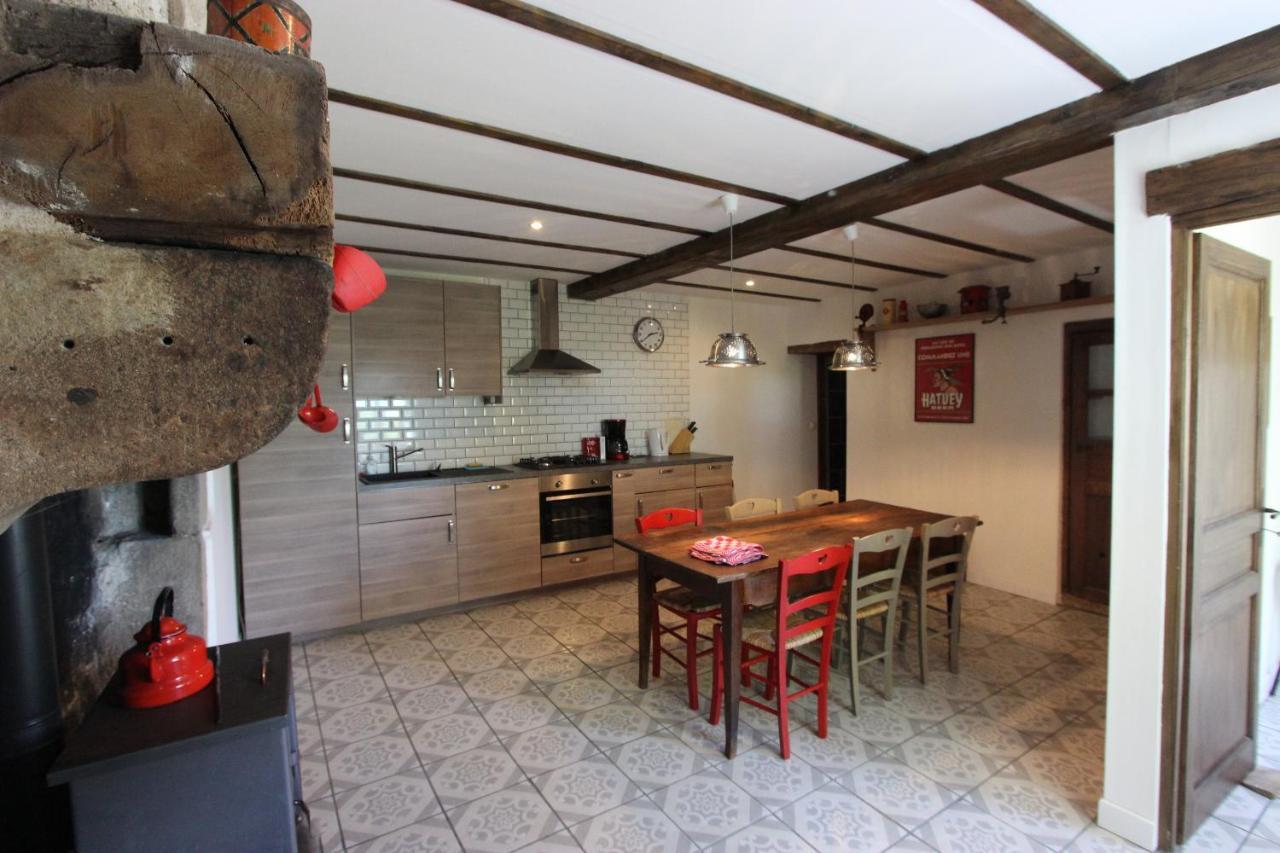 Combrailleurs Acomodação com café da manhã Espinasse Exterior foto